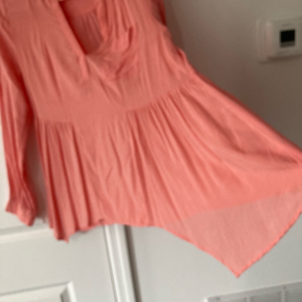 Mauve blouse very cute to wear w jeans or leggings